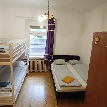 Budget Retro Apar Price Daire Bratislava
